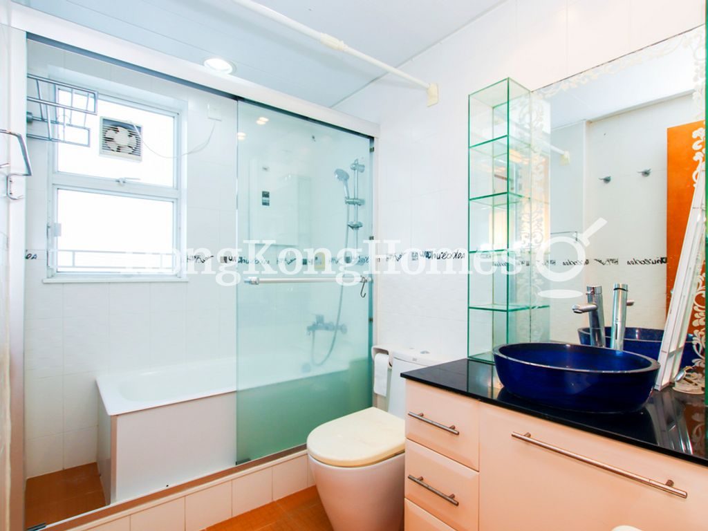 Master Bathroom — 逸濤灣 - 01座, 春瑤軒，筲箕灣