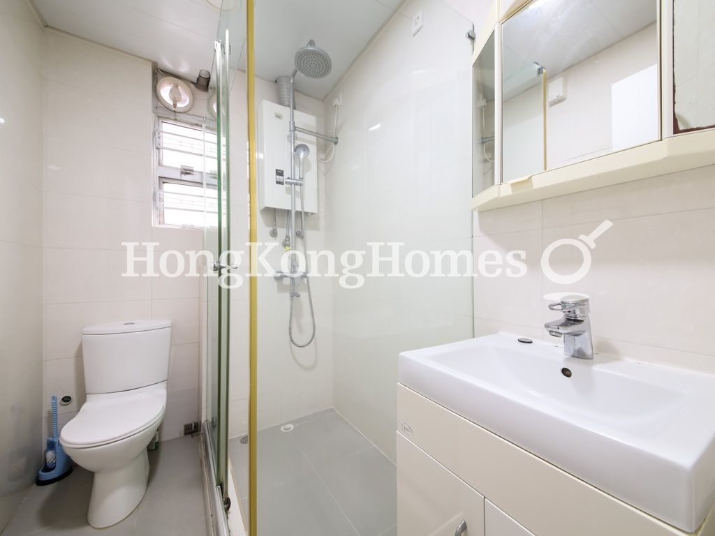 Guest Bathroom — Monticello, Mid-levels East