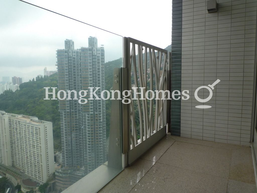 Balcony — The Legend - Block 05, Jardine's Lookout
