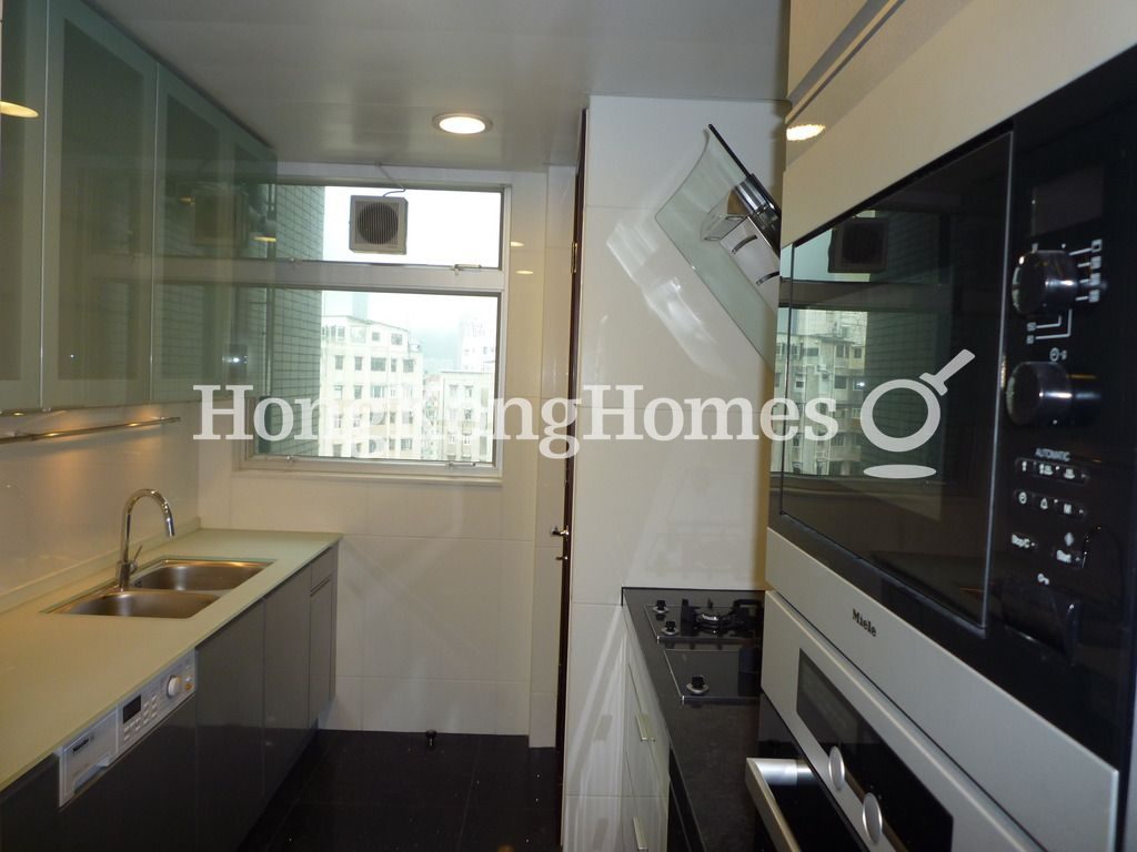 Kitchen — The Legend - Block 05, Jardine's Lookout
