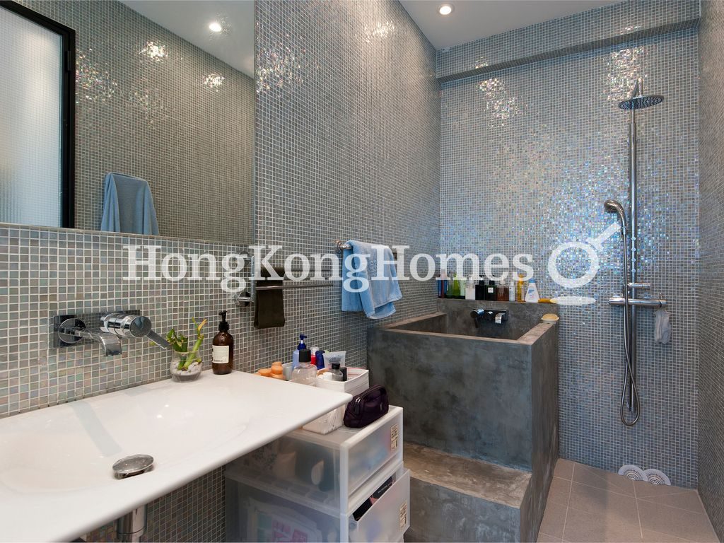 Master Bathroom — Full View Court, Happy Valley