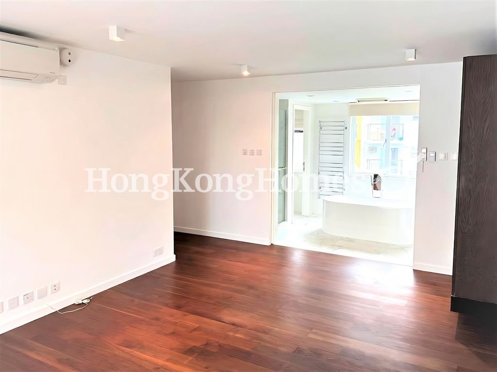 Master Bedroom — Ham Tin Kau Tsuen, Lantau