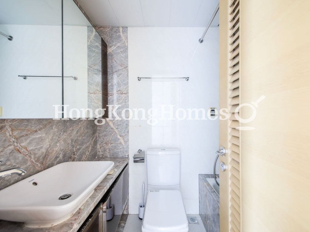 Guest Bathroom — The Sail at Victoria, Western / Kennedy Town