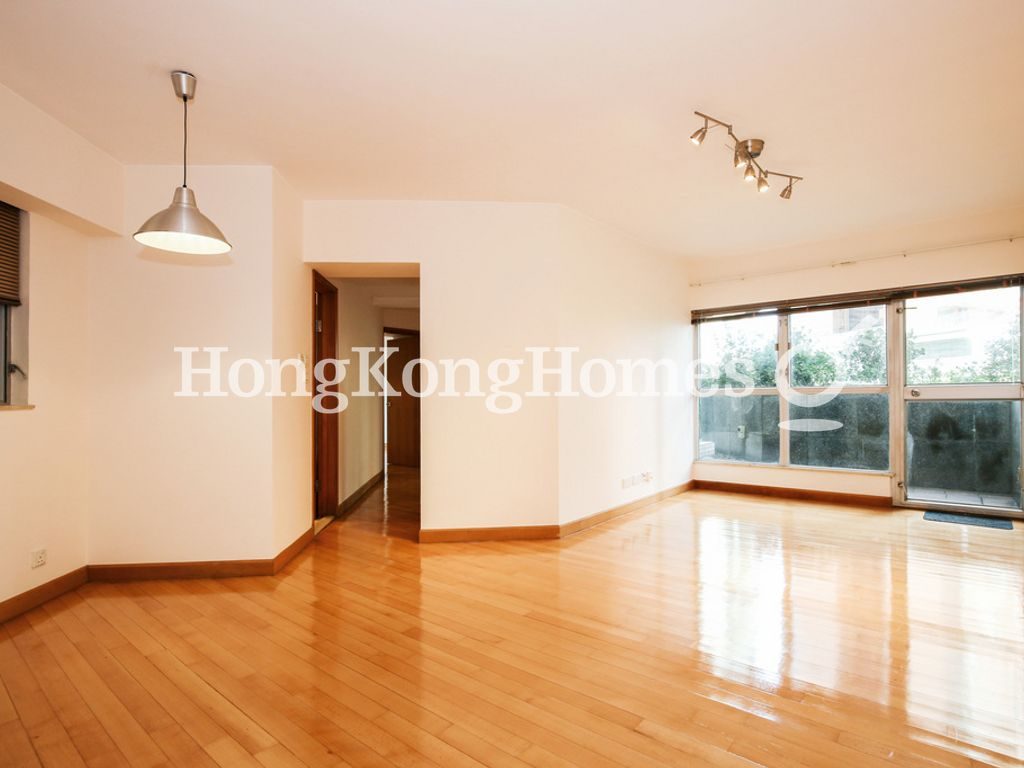 Living and Dining Room — The Waterfront - Block 02, Tsim Sha Tsui