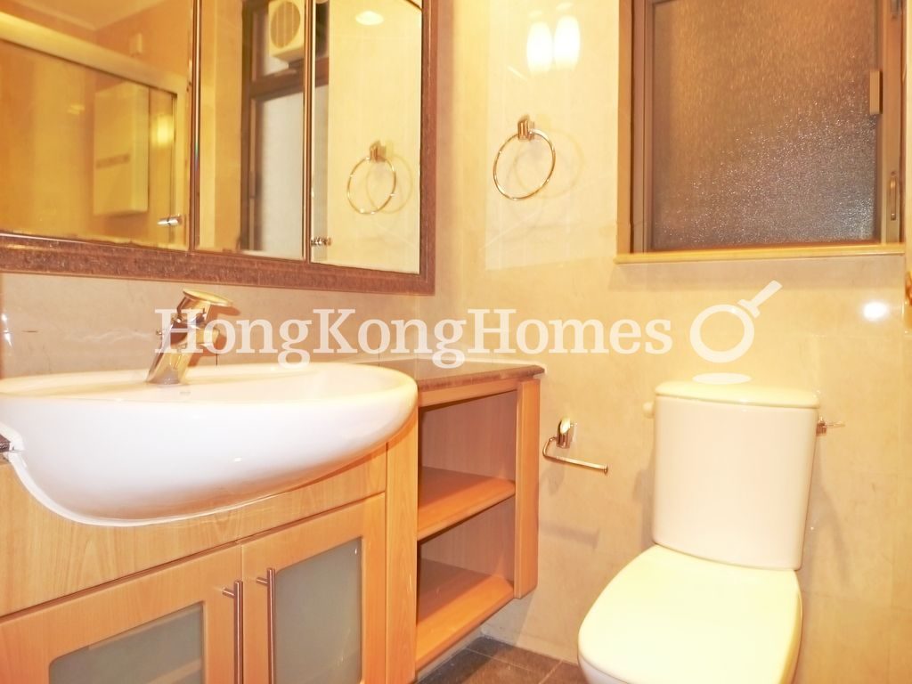 Guest Bathroom — The Belcher's - Block 6, Pokfulam