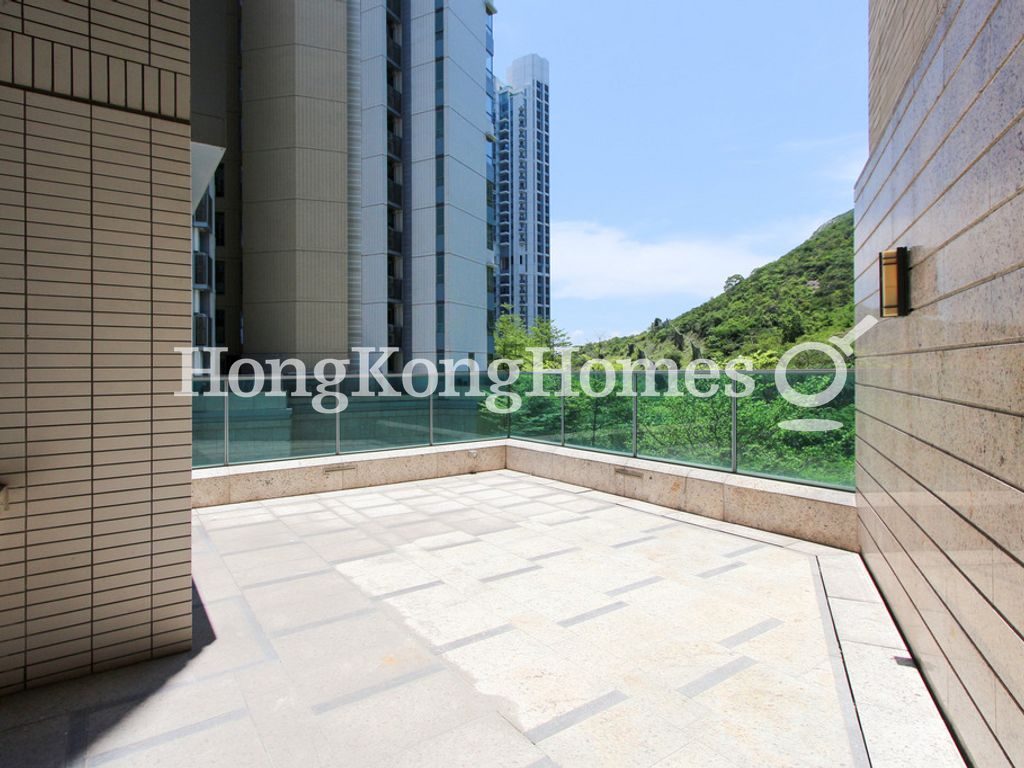 Private Terrace Off Living And Dining Rm — Larvotto - Block 8, Ap Lei Chau