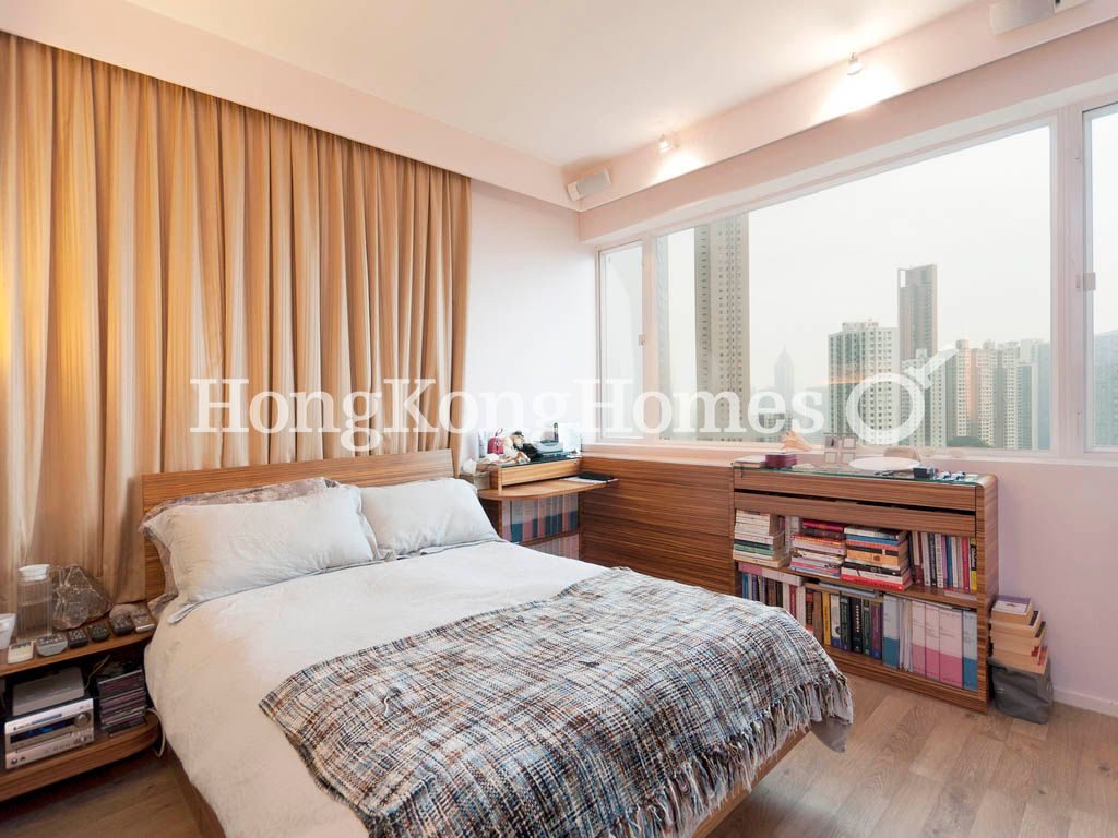 Master Bedroom — Jardine's Lookout Garden Mansion - Block A, Tai Hang