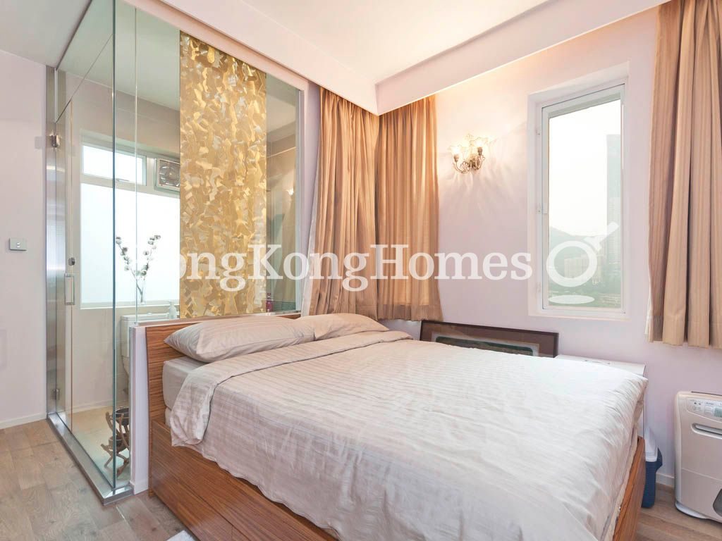 Second Ensuite Bedroom — Jardine's Lookout Garden Mansion - Block A, Tai Hang
