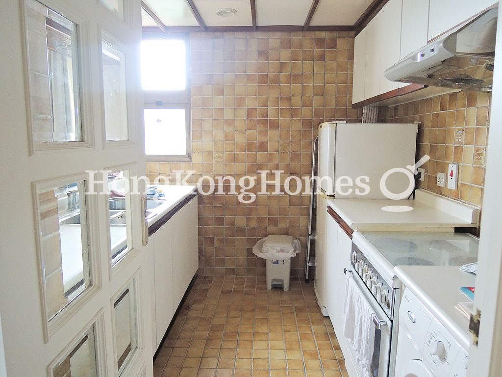 Kitchen — Hong Kong Parkview - Tower 03, Repulse Bay