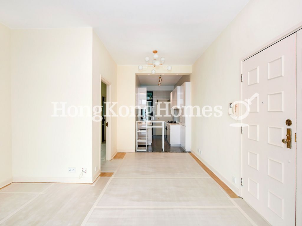 Living and Dining Room — Repulse Bay Road, 37 - Block 01, Repulse Bay