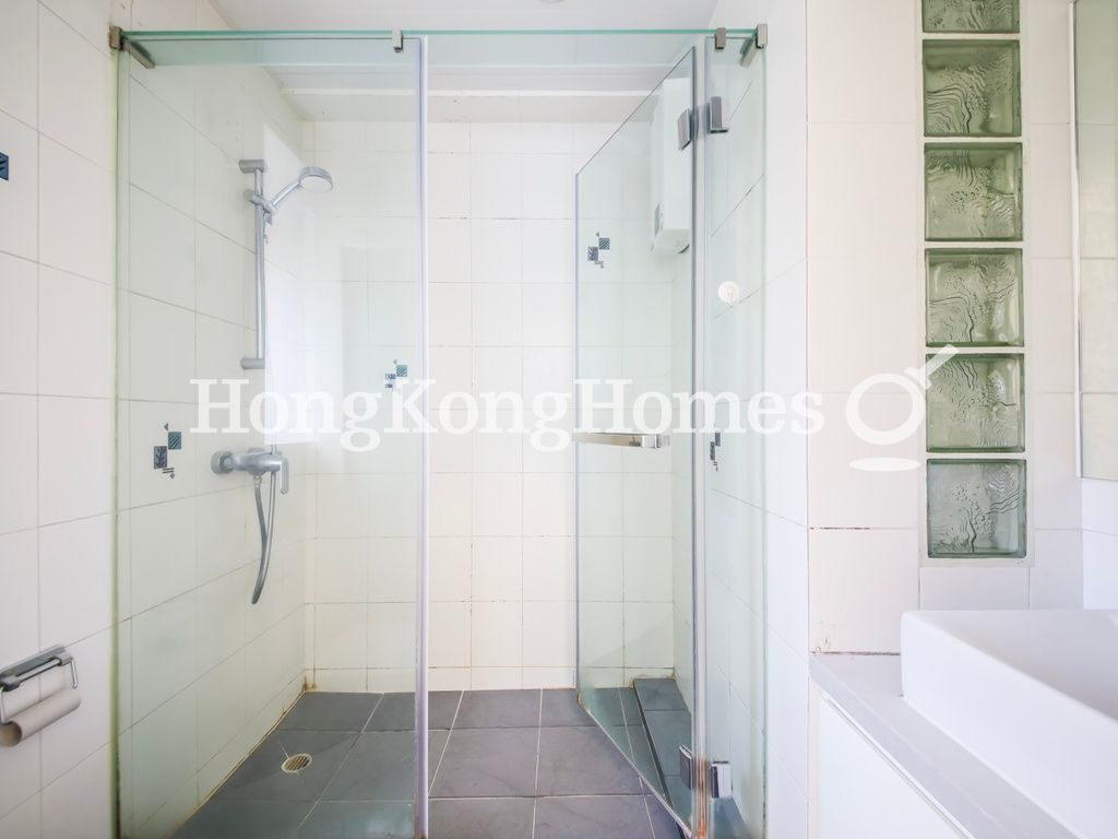 Master Bathroom — 慧景園 - 第03座，渣甸山