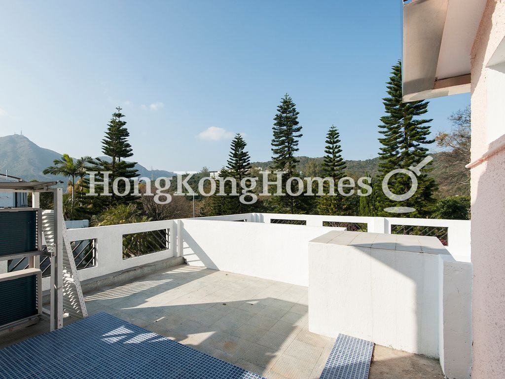 Private Terrace off Second Br — 甘樹小築，西貢