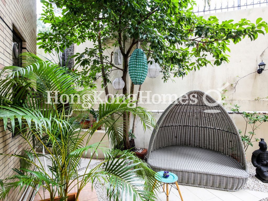 Private Garden — Splendour Villa, Repulse Bay