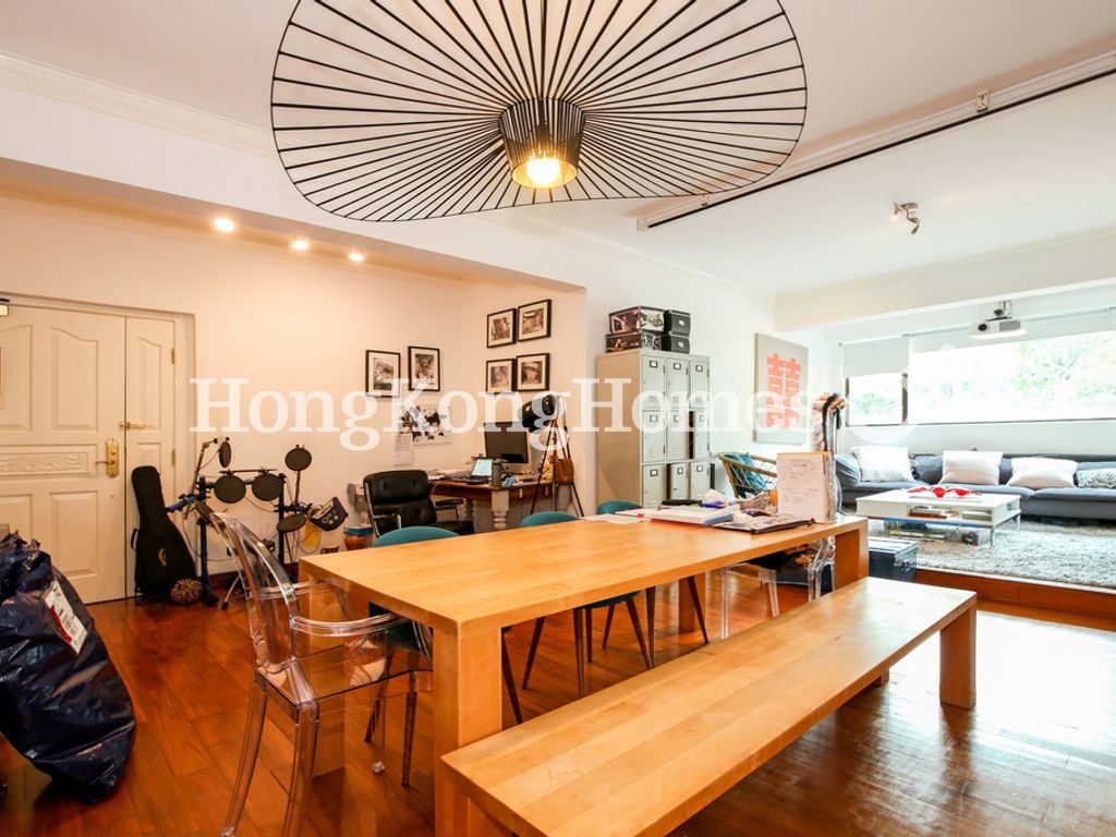 Living and Dining Room — Splendour Villa, Repulse Bay