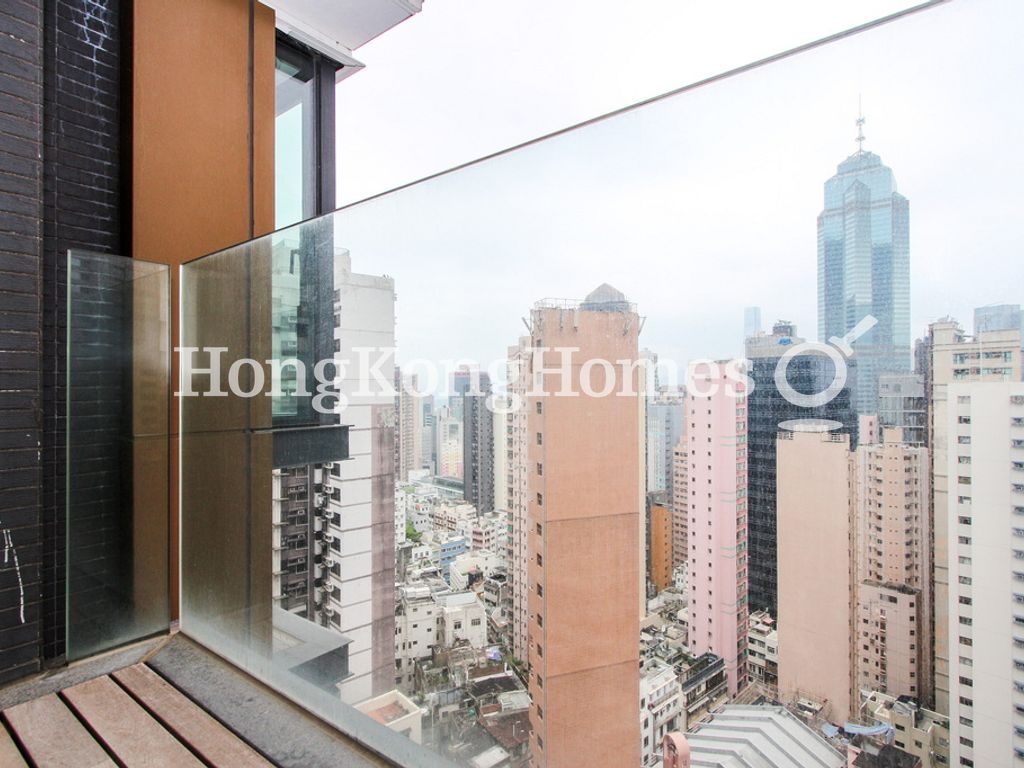 Balcony off Living and Dining Room — 瑧環，西半山