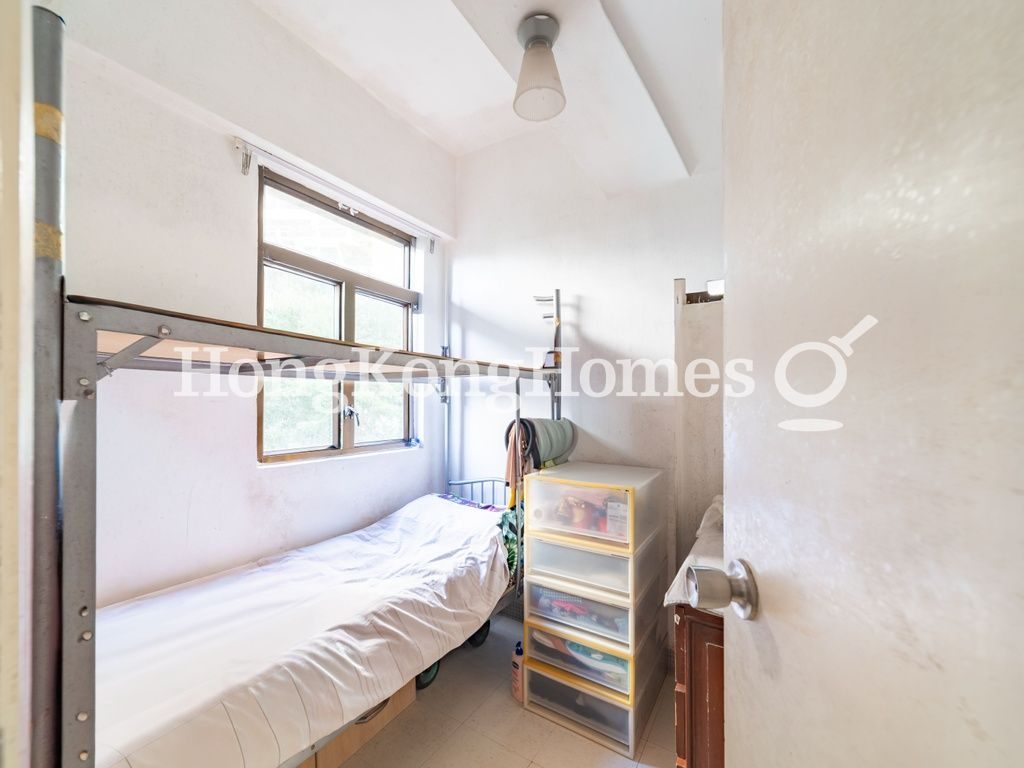 Maid's Room — Baguio Villa - Block 44, Pokfulam