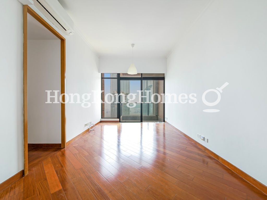 Living and Dining Room — The Arch - Block 2A (Moon Tower), Tsim Sha Tsui