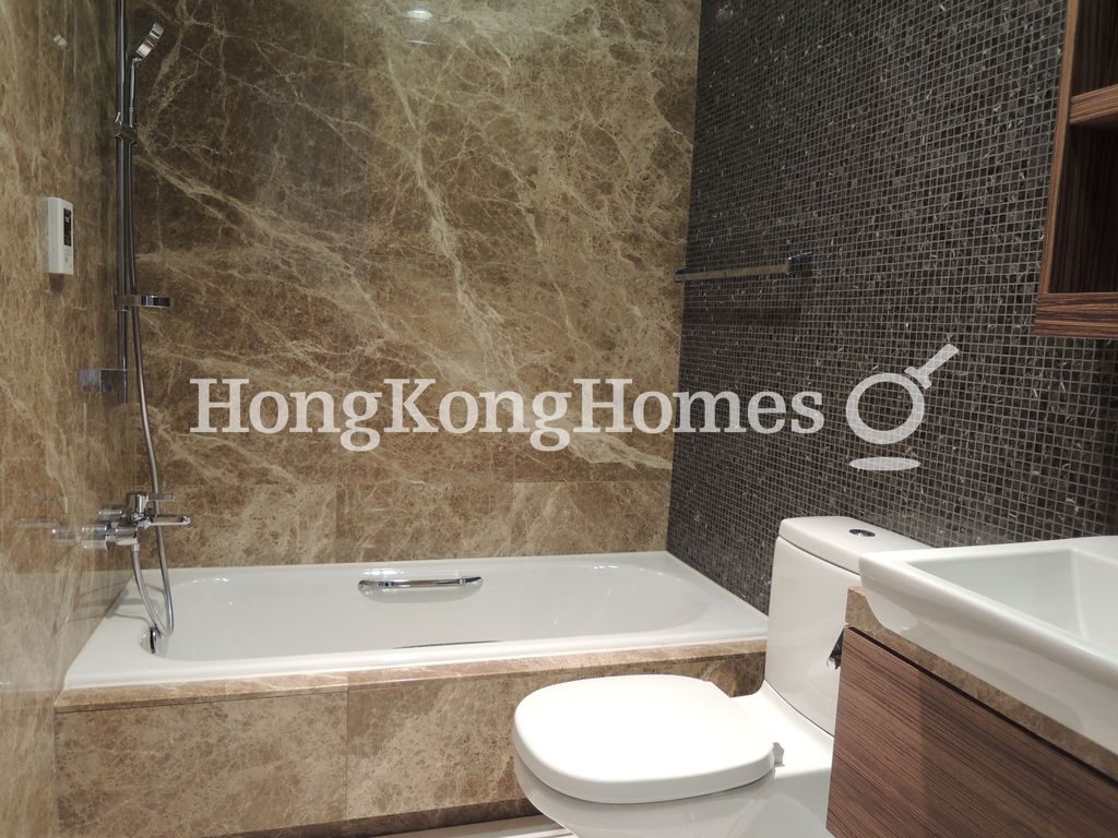 Guest Bathroom — Harbour One, Western / Kennedy Town