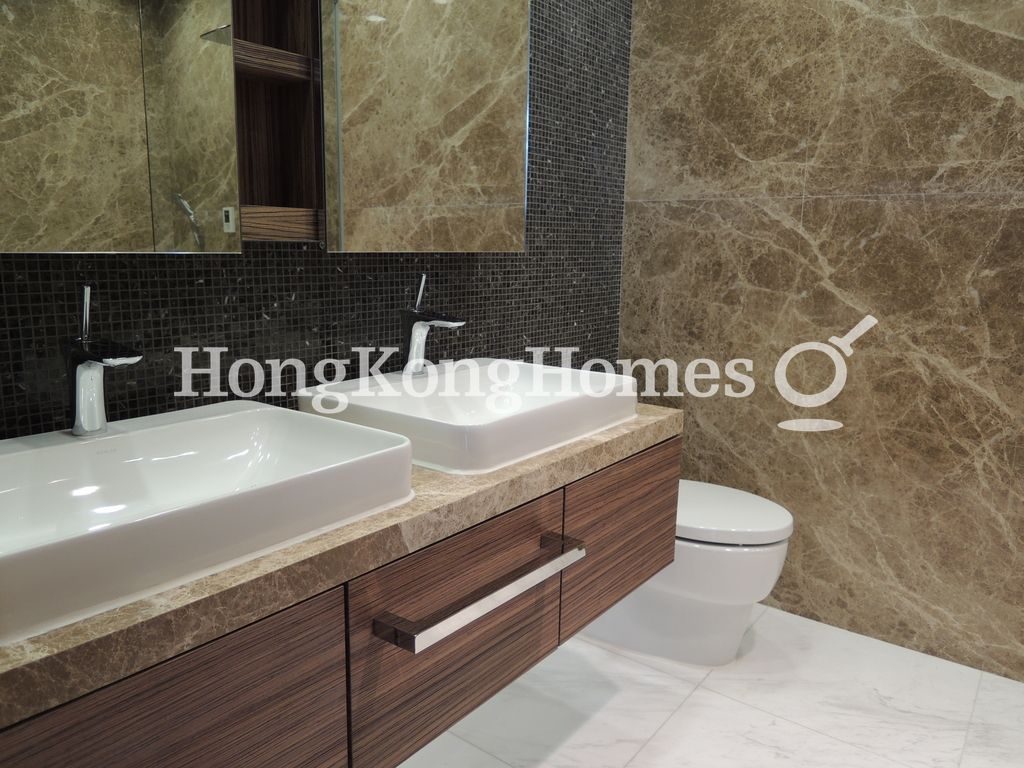 Master Bathroom — Harbour One, Western / Kennedy Town