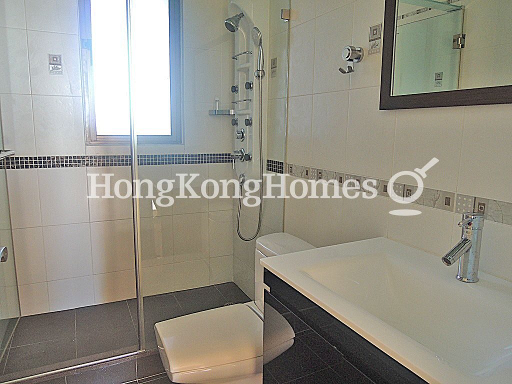 Second Ensuite Bathroom — Hong Kong Parkview - Tower 04, Repulse Bay