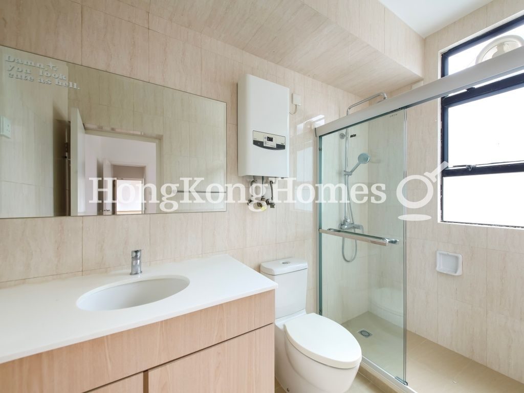 Second Ensuite Bathroom — Visalia Garden, Mid-levels Central