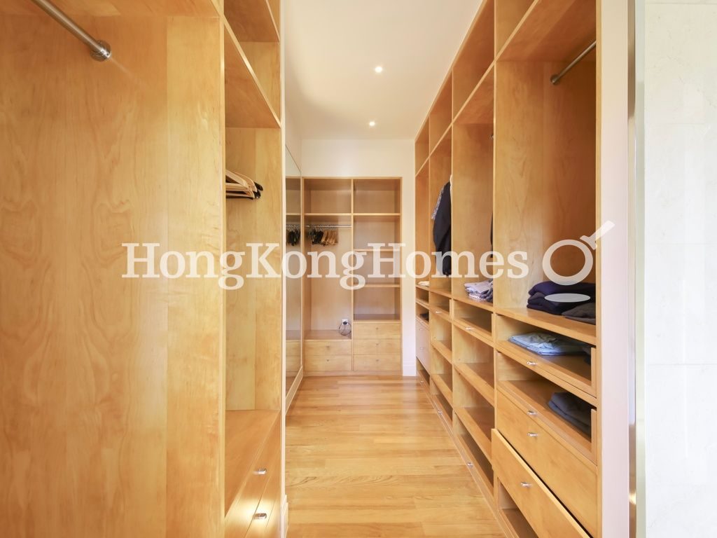 Built-in Wardrobe in Master Bedroom — Piccadilly Mansion, Mid-levels West