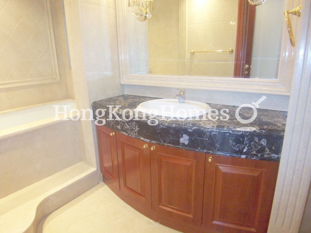 Master Bathroom — Tavistock 2, Mid-levels Central