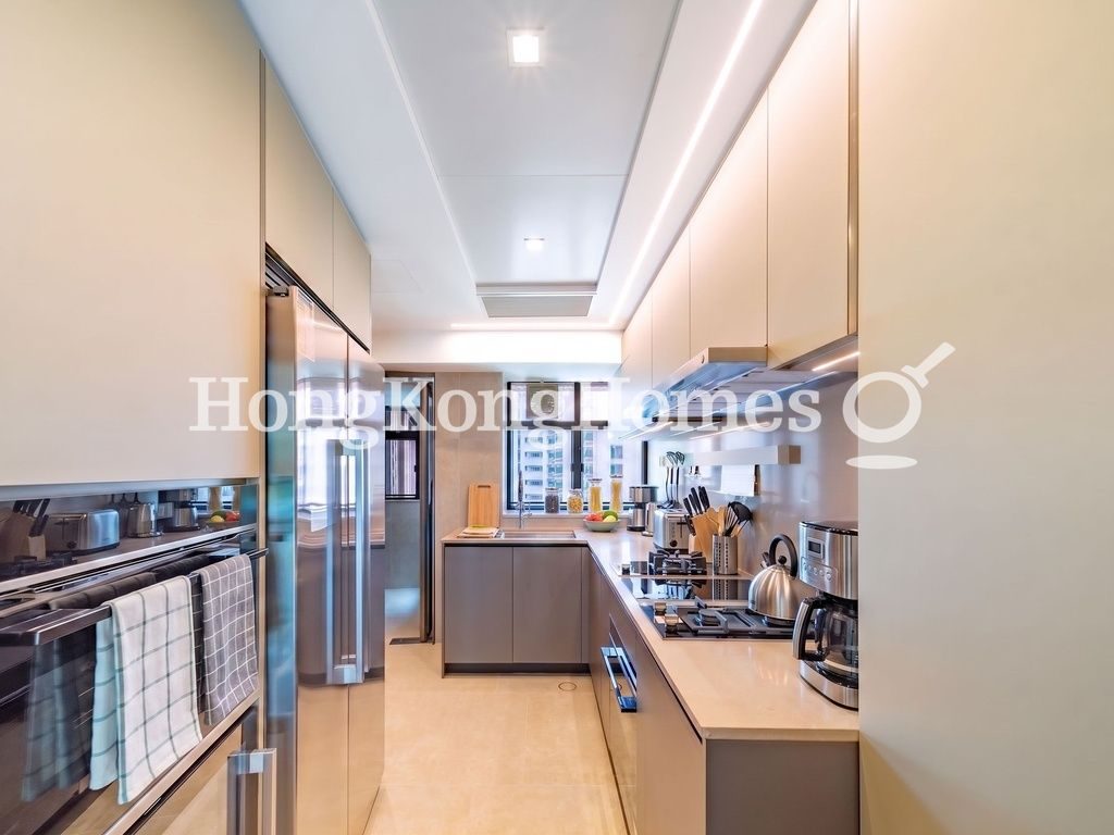 Kitchen — Dynasty Court - Block 03, Mid-levels Central