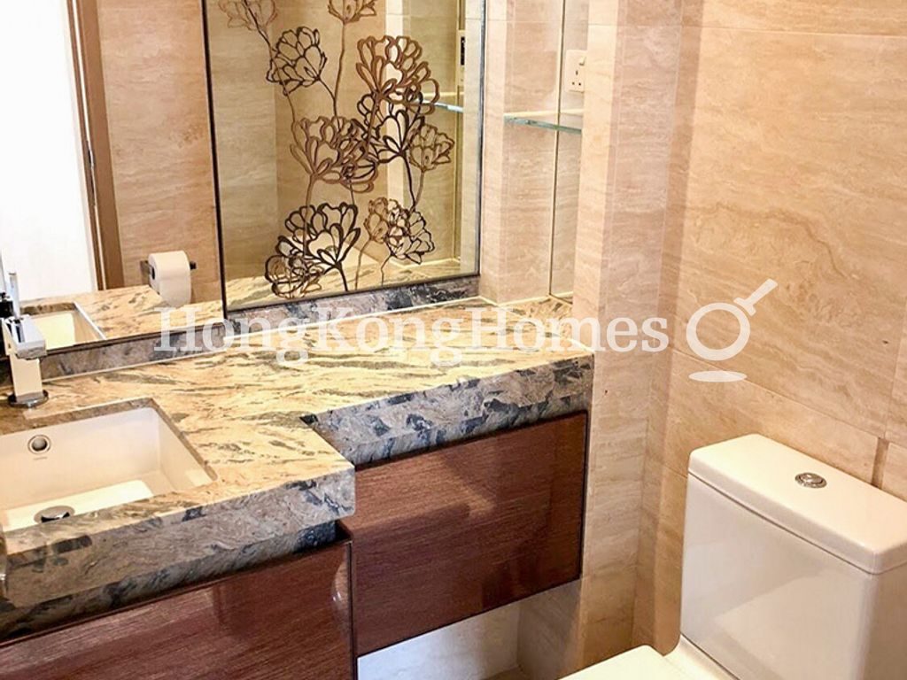 Master Bathroom — Larvotto - Block 1, Ap Lei Chau