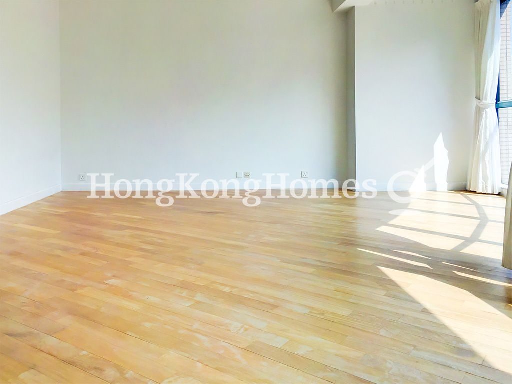 Living and Dining Room — Dynasty Court - Block 03, Mid-levels Central