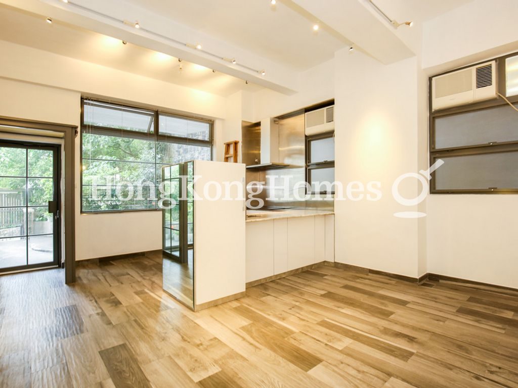 Studio — Tse Lan Mansion, Western / Kennedy Town