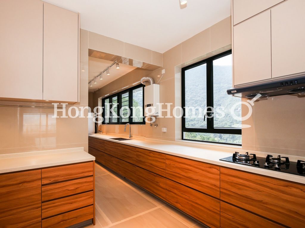 Kitchen — Evergreen Villa - Block D, Mid-levels East