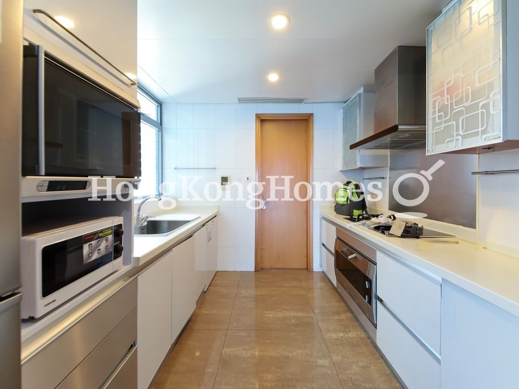 Kitchen — Residence Bel-air - Phase 04, Peak Tower 03, Pokfulam