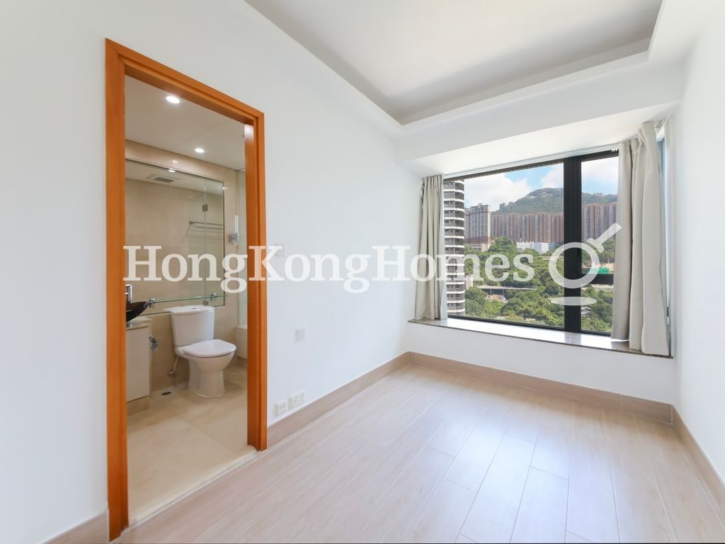 Second Ensuite Bedroom — Residence Bel-air - Phase 04, Peak Tower 03, Pokfulam