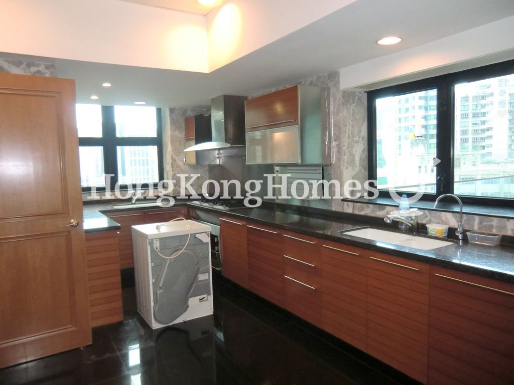 Kitchen — The Leighton Hill - Block 06, Happy Valley