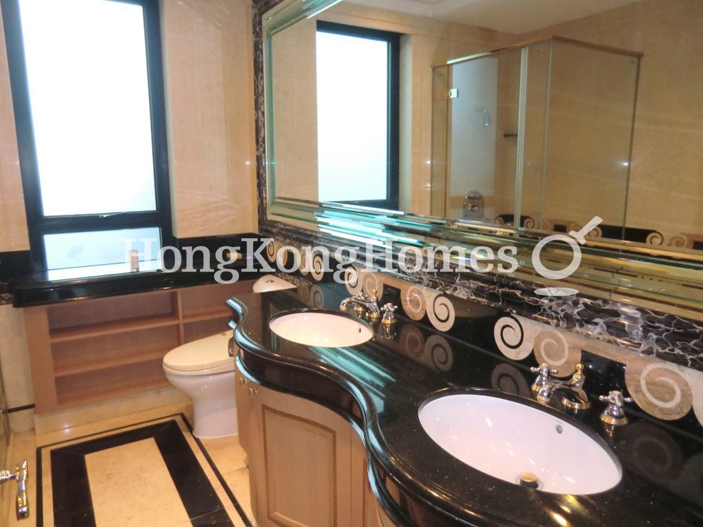 Master Bathroom — The Leighton Hill - Block 06, Happy Valley