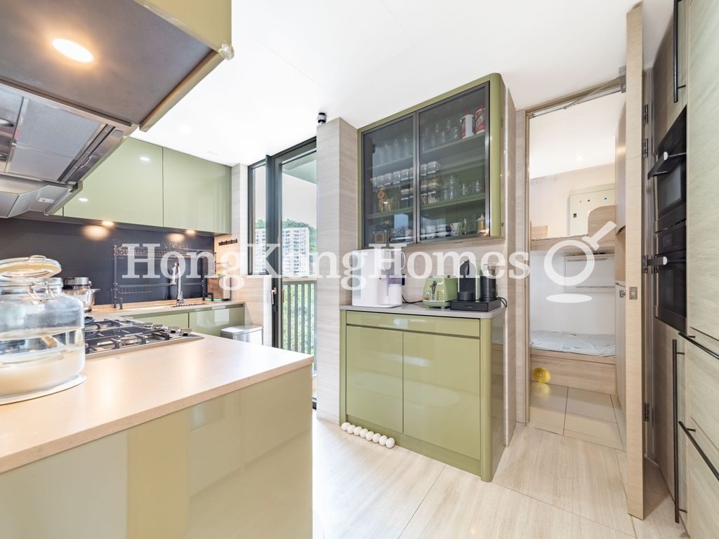 Kitchen — Fleur Pavilia, North Point