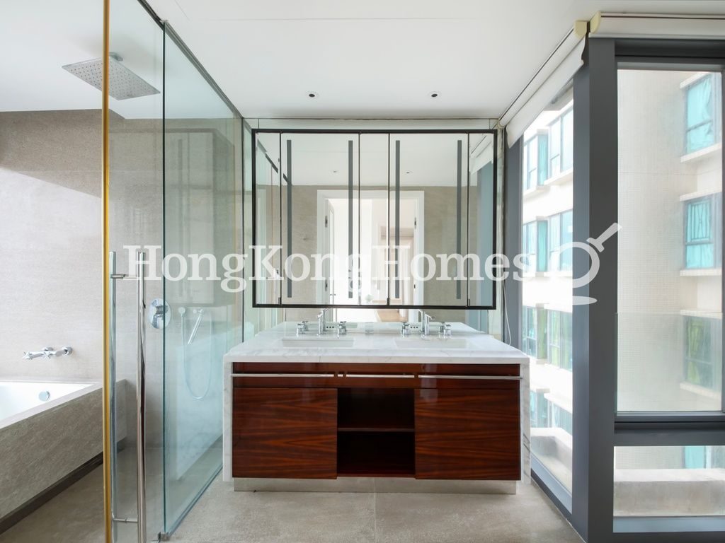 Master Bathroom — Seymour, Mid-levels West