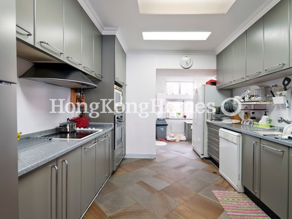 Kitchen — Strawberry Hill, The Peak