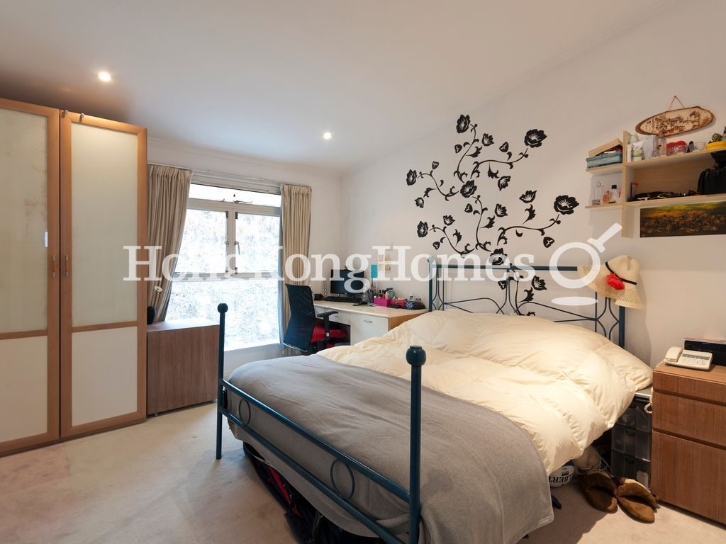 Second Bedroom — Strawberry Hill, The Peak