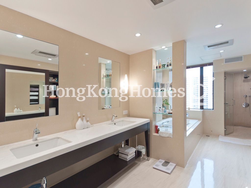 Master Bathroom — Hong Kong Parkview - Tower 15, Repulse Bay