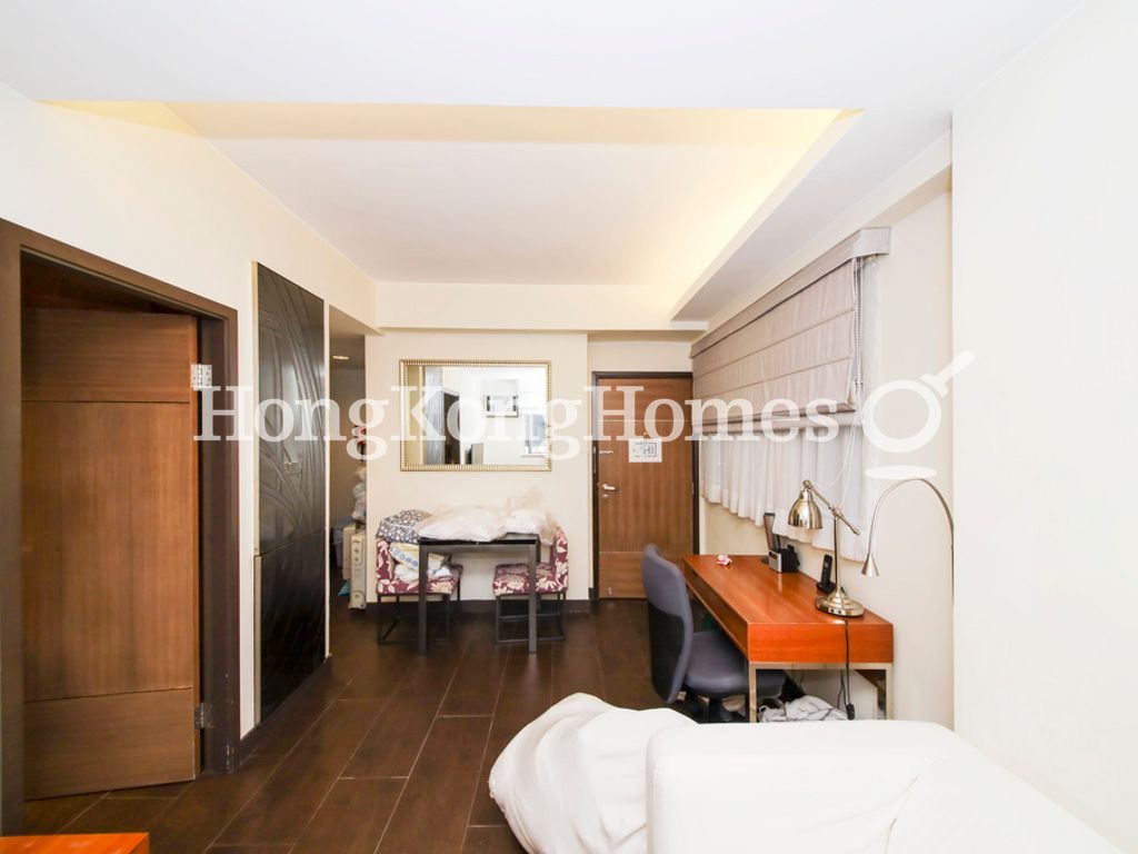 Living and Dining Room — Treasure View Happy Valley, Happy Valley