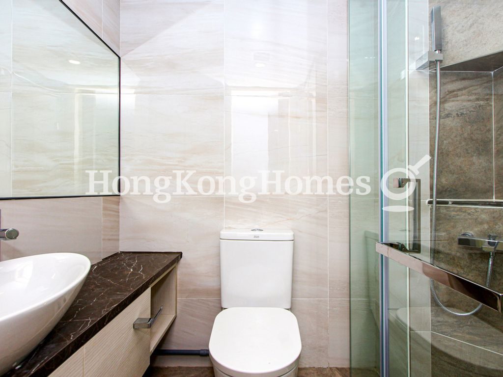 Guest Bathroom — East 17, Shau Kei Wan