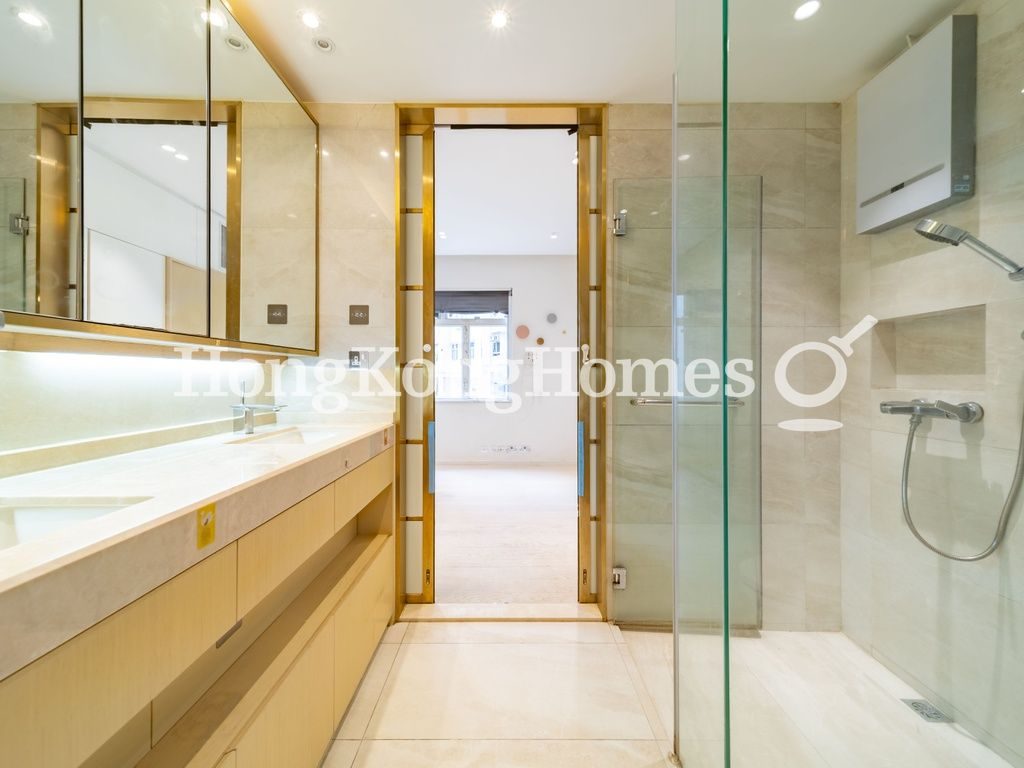 Master Bathroom — 雅苑，大坑