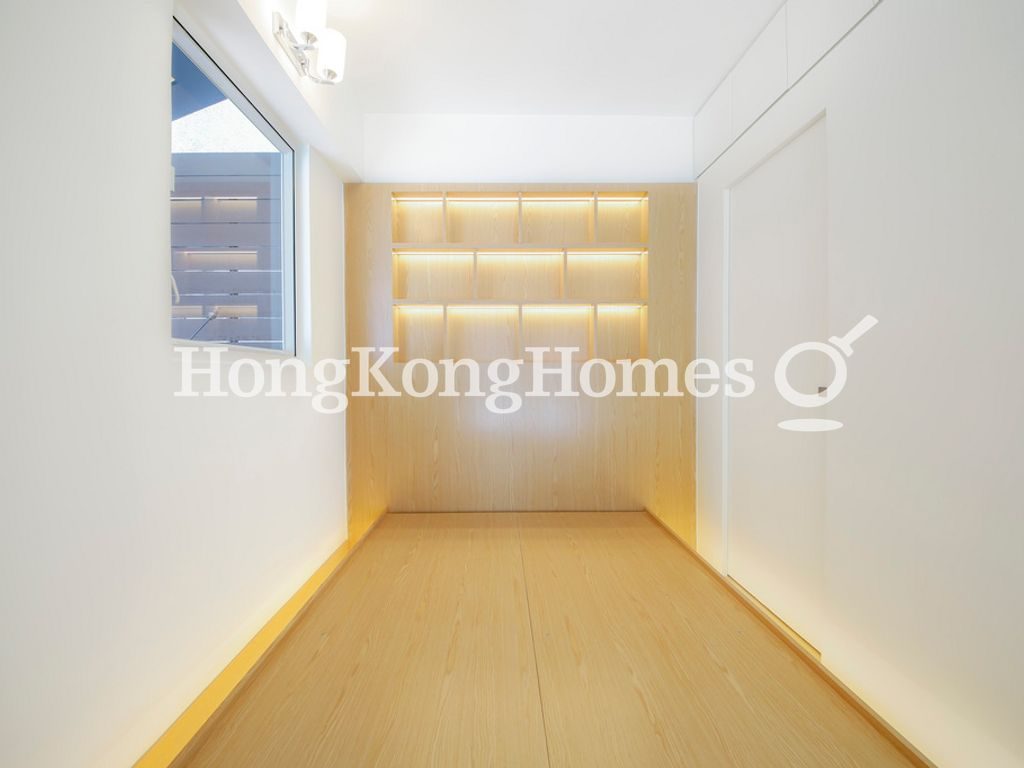 Bedroom — Shin Hing Street, 1-3, Sheung Wan