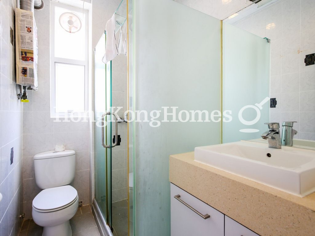 Guest Bathroom — Monticello, Mid-levels East