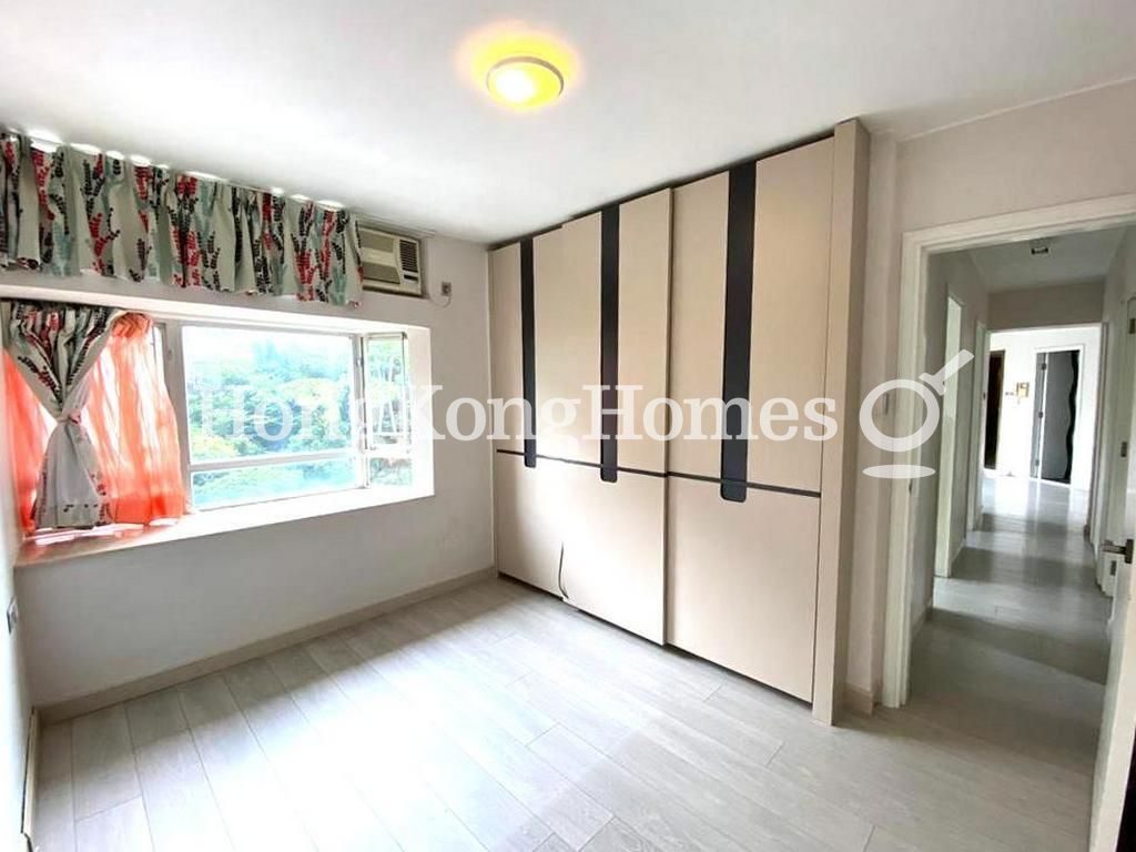 Master Bedroom — South Horizons - Phase 04, Tower 26, Eaton Court, Ap Lei Chau