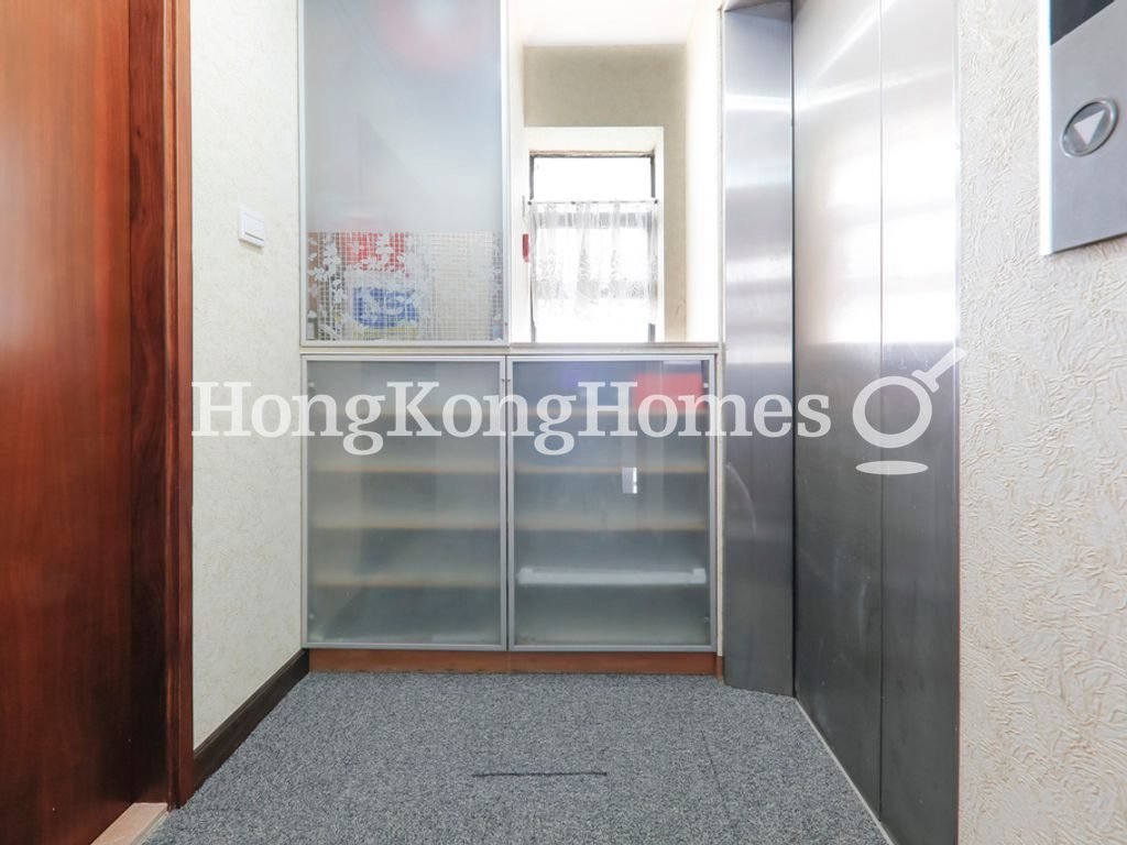 Foyer — Bowie Court, Pokfulam