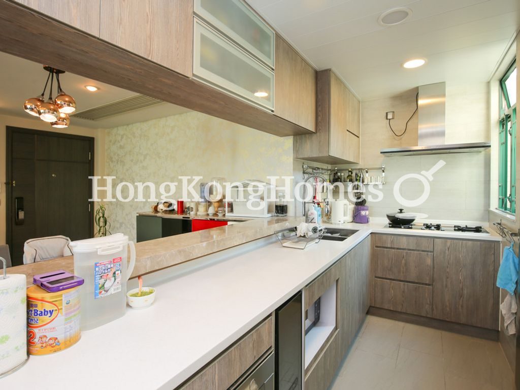 Open Kitchen — Stanford Villa - Block 06, Stanley
