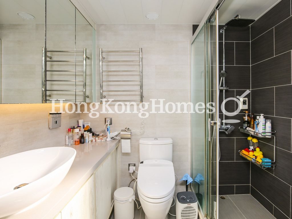 Guest Washroom — Stanford Villa - Block 06, Stanley